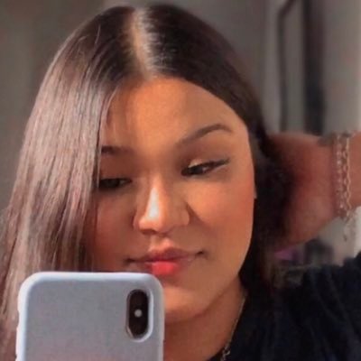 yuliana_aaaa's profile picture. 