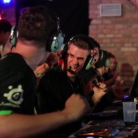 Exp0 (@exp0r6) 's Twitter Profile