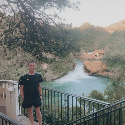 Primary (5-11) Scitt 21/22 📚 👨🏫 • EYFS Teacher • Swim Teacher 🏊♂️ •