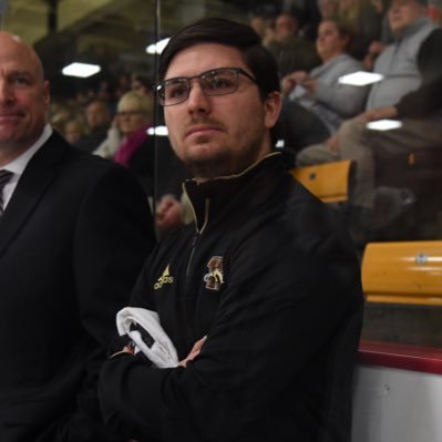 @ontarioreign Assistant Equipment Manager. Western Michigan University Graduate. Born and raised in Southern California.