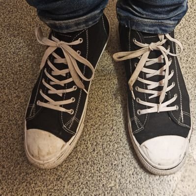 RamoneCharlie's profile picture. мужик напротив тебя в метро