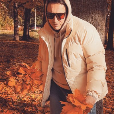 ilrebnev's profile picture. Руководитель Makeit. Придумываю интернет штуки.