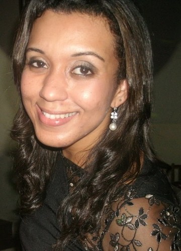Mãe do FELIPE ♥ Professora de dança e ginastica da Academia Boa Forma, escritora nas horas vagas,Corinthiana,ousada , feliz e filha de Deus! ♥