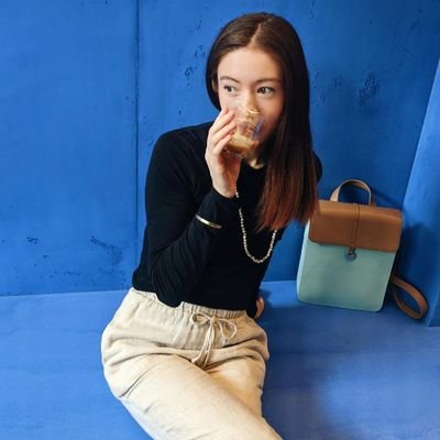 culturally-confused cookie monster & thai/chinese american, @thehertieschool MPP & @launchdarkly software engineer. she/they