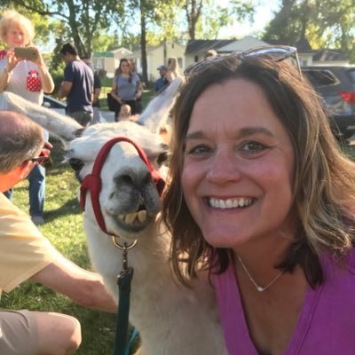 eMINTS Affiliate, Cognitive Coach, Google Certified Trainer, Seesaw Ambassador, Book Creator Ambassador, Certified BrainPOP Educator enjoys collaborating.