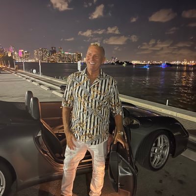 luckyflyboy1's profile picture. Buddhist monk, street clown, sage. Bon vivant, world traveler vagabond, hotelier and entrepreneur