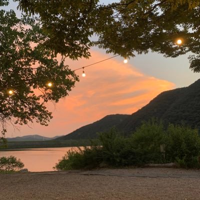 creativebiglee's profile picture. Business Development / Product Owner / Investor / SW Engineer / Art / SPACE / 프사는 우상향을 의미합니다