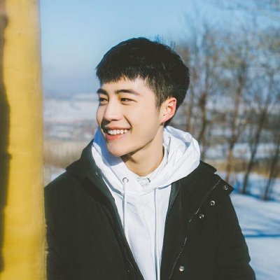 6zr8M's profile picture. 🌈行业一线劳模员工，物流专送中国正能量，每日送达热点资讯，谣言粉碎机制造者，热点评论委员会成员🌈