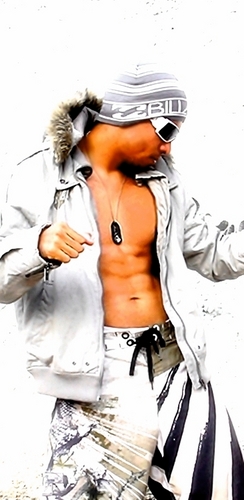 Boytrancee's profile picture. Definir-se é Limitar-se.._