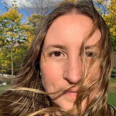 Family Therapist, Okay Mom, yoga/mindfulness teacher, MN author of Brave New Mom (@bravenewmom1) and Connecting with Loneliness, Founder of Empower MH. she/her