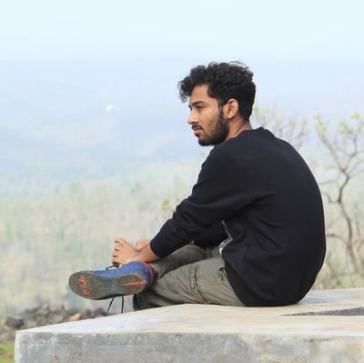 A Shiv bhakt artist in love with... Well, all kinds of art and engineering and cars and... Nature, yesss!! Nature, cause Its always beautiful beyond words.