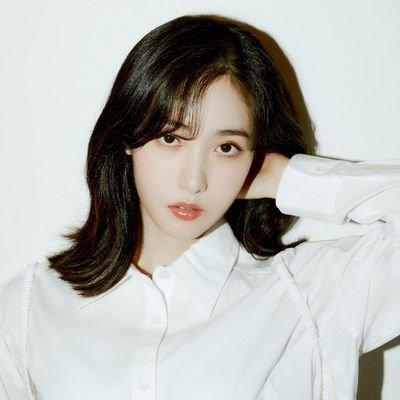 first GIF account for viviz (비비지)♡

(may post other gfriend member gifs as well for buddies to enjoy)