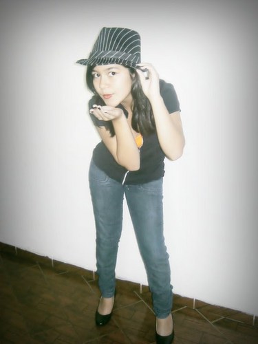 12 Anos , Libriana , Estudante , Corinthiana ROXA , Apenas uma menina tentando sobreviver nesse MUNDÃO