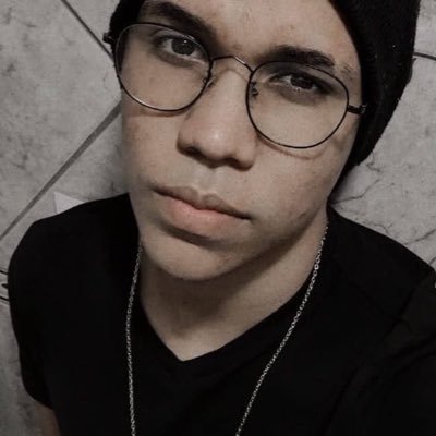 Perdi a @batatapilha para o Hacker Segue o novo perfil do pai por favor 🥺