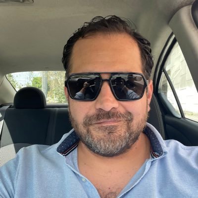Lic. en Derecho, F1, Madridista, americanista y bills de corazón, apasionado de la vida y uno de esos amantes a la antigua!!!