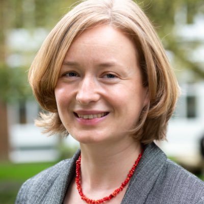 political sociologist @univienna | fellow @IRSussex @prcprague | editor-in-chief @jird_jour | IR, science & security, global health, biosecurity