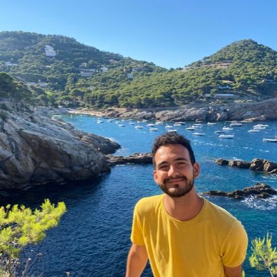 Dic el teu nom i amb casta reverència el posaré en un pitxer amb aigua.