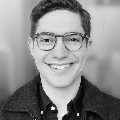 🛠️ Maker, 👨🚀 Product Manager for @UiPath Apps, 👨🎓 @UW_iSchool alum,💡 Bringing ideas to life though tech. Tweets are mine.