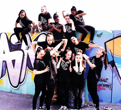 We're an all girl crew and part of the Pure Urban Culture family. We love sharing our passion with others and living the dancelife!!!