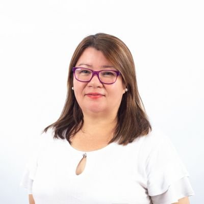 PerlaRiveros3's profile picture. Docente, Abogada, comunicadora, infoactivista cívicosocial, agradecida con Dios y la vida.