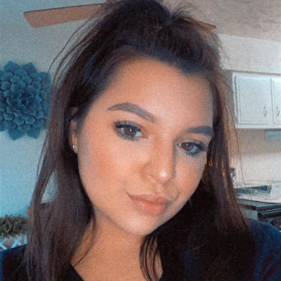 k_druen's profile picture. life’s a garden, dig it🌻 Roscoe🐾