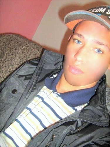 Apreciador Da Vida,loko por naturezaa 

Orkut:http://t.co/sl62oE8jgh

Msn:Dener_bonito@hotmail.com