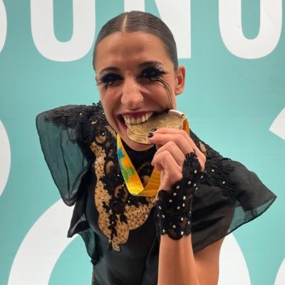 Ben bé d’Olot, expatinadora del @CPAOLOT i educadora social.