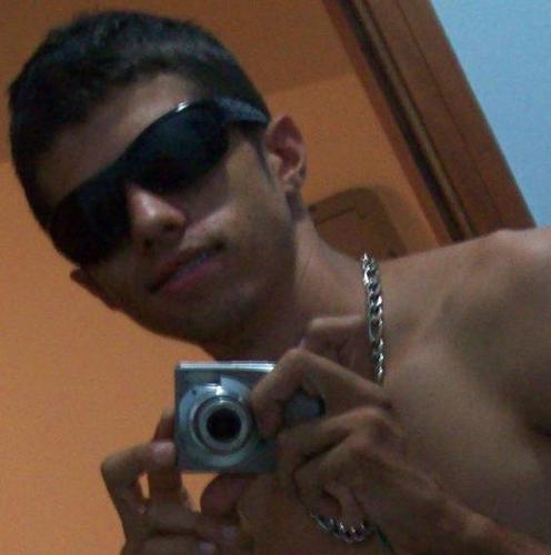 É necessário sempre acreditar que um sonho é possível, que o céu é o limite, e você truta, é imbatível ♫