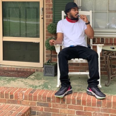 tj074's profile picture. 