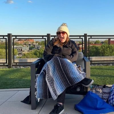 reading and skeletons (the fun, chill kind), Deputy Editor at Grid