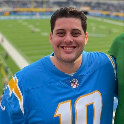 Product Coordinator @gambling_group - $GAMB | via @49ers, @RamsNFL, @Lions & @Brewers | Oregon '14 | @AEPiOregon | Tweets about all sports and tweets are my own