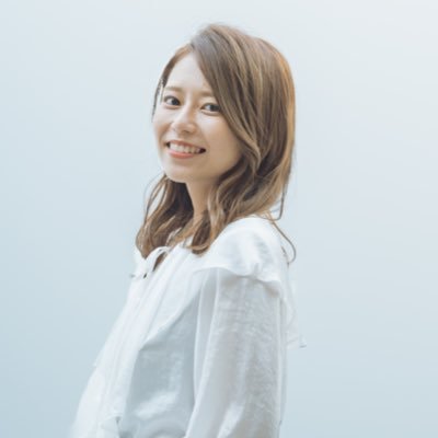 na_luna524's profile picture. SHE inc｜SHE新卒入社での働き方などをつぶやきます🪐 | #ポジウィル認定講座 修了🌸