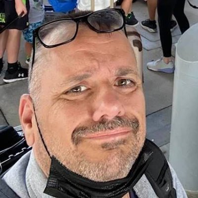 #Be proud of who you are. Never let anyone darken your Spirit or your drive. #Iamme. 9/11 first responder ⛑ “retired from an emergency service in NYC.