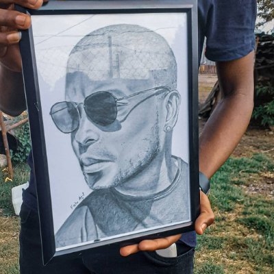 I do portrait on paper and on t-shirt 
order yours 
tap on this link down for yours
.......................
👇🏽👇🏽👇🏽👇🏽