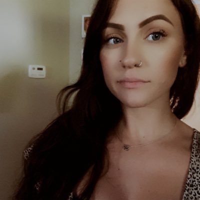 Luuuuucyy's profile picture. 