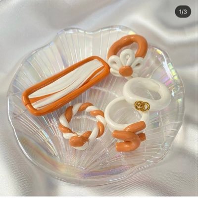 j1cwfb98iIELVZC's profile picture. 