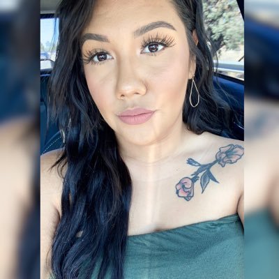 factorygrl's profile picture. Movin to the rhythm of my intuition 🌿