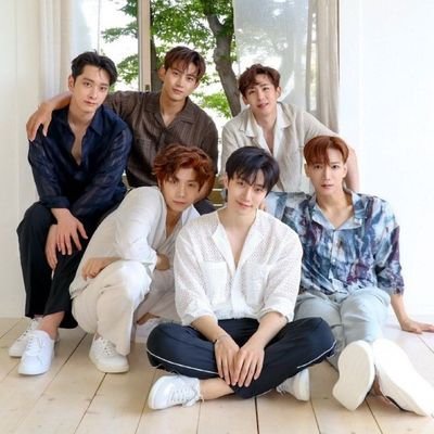 Hottest account. 🤟👅
✨Here for @follow_2pm✨ot6
Falling for 2pm again and again and again since 2009.💙ISFJ-T
