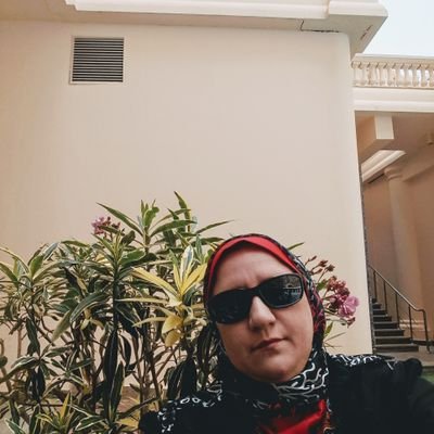 manalsafar45's profile picture. 
