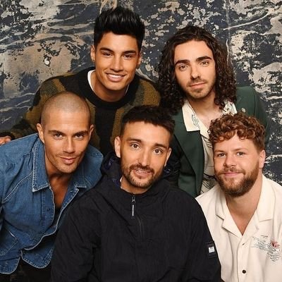 5 lads gained a place in my heart back in 2010 ♥ Seen TW x7 & Nath x3, Met x1, 3/6 Follow 🌹 Tom 🦋 Fan Account ❤️
