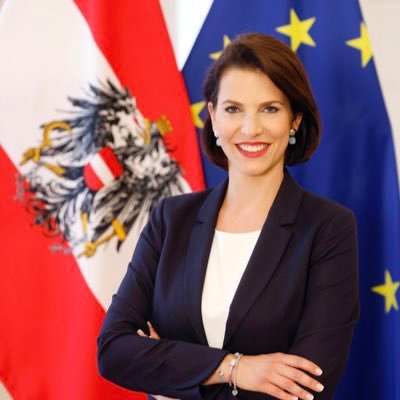 Bundesministerin für EU und Verfassung der Republik Österreich 🇦🇹🇪🇺 // @volkspartei