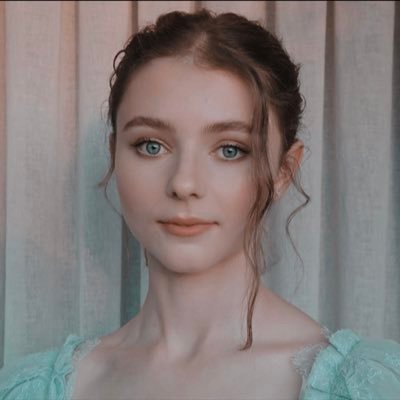 ❝𝐒𝐭𝐨𝐩 𝐰𝐚𝐥𝐤𝐢𝐧𝐠 𝐚𝐫𝐨𝐮𝐧𝐝 𝐥𝐢𝐤𝐞 𝐚 𝐟*𝐜𝐤𝐢𝐧𝐠 𝐜𝐥𝐢𝐜𝐡𝐞́.❞ — sᴛᴜᴅᴇɴᴛ. ʟᴀᴡ. •parody