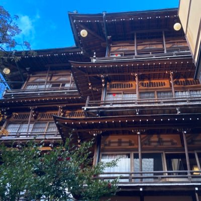 ソリッド&モディファイ。流れ弾には当たらない。鳴かず飛ばず囀らず。