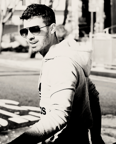 brosephjay's profile picture. Single&Bisexual.