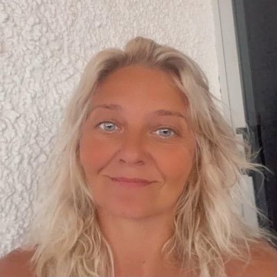 Lisaben82967906's profile picture. Just little old me