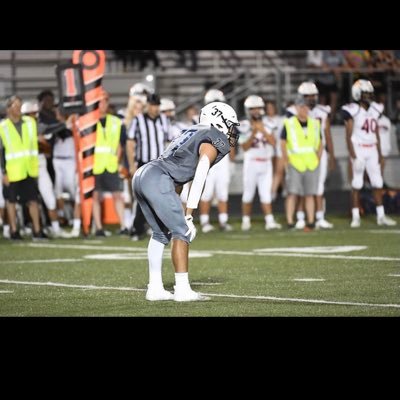 Running Back John Champe High School | 2022 | 5’10” 185lbs | 3.9 GPA | #37 |Email:christiencousino@gmail.com