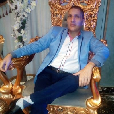 وارفق بأبناء الغباء كأنهم 
               مرضى فإن الجهل بعض من العمى