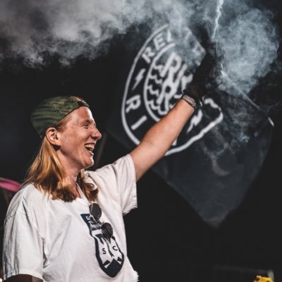 #JoinTheRiot . https://t.co/g5BnynsIFt 💚💙⚽️ she/her/hers