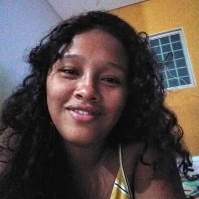 poly2605nne's profile picture. Mãe de menino e menina. Aquariana✌