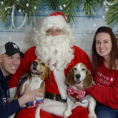 Penn State alumni.
College football fanatic
Craft Beer Enthusiast
Husband and father of two spoiled rescue hounds